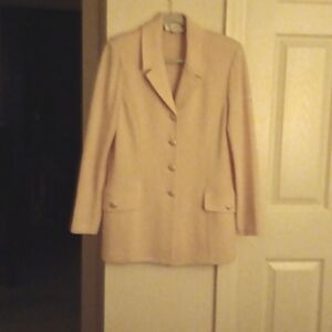 St. John collection by Marie Gray blazer